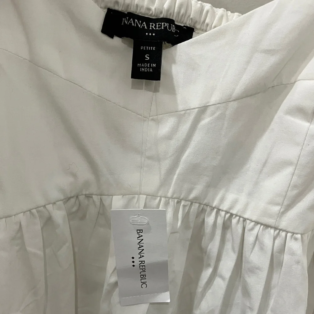 Banana Republic PS White Blouse with Puff Sleeves cottagecore